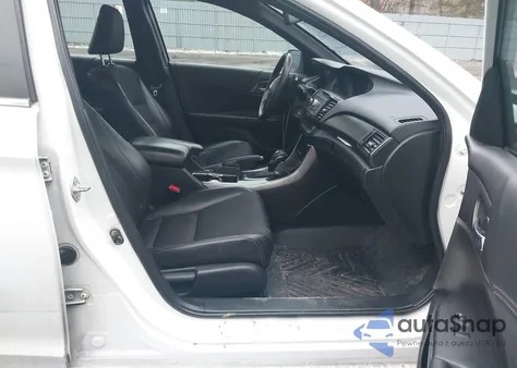 2016 Honda Accord Sport z USA, uszkodzony, nr VIN 1HGCR2F59GA019718